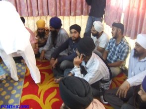 Singhs bringing Guru Granth Sahib Saroops from Mandar